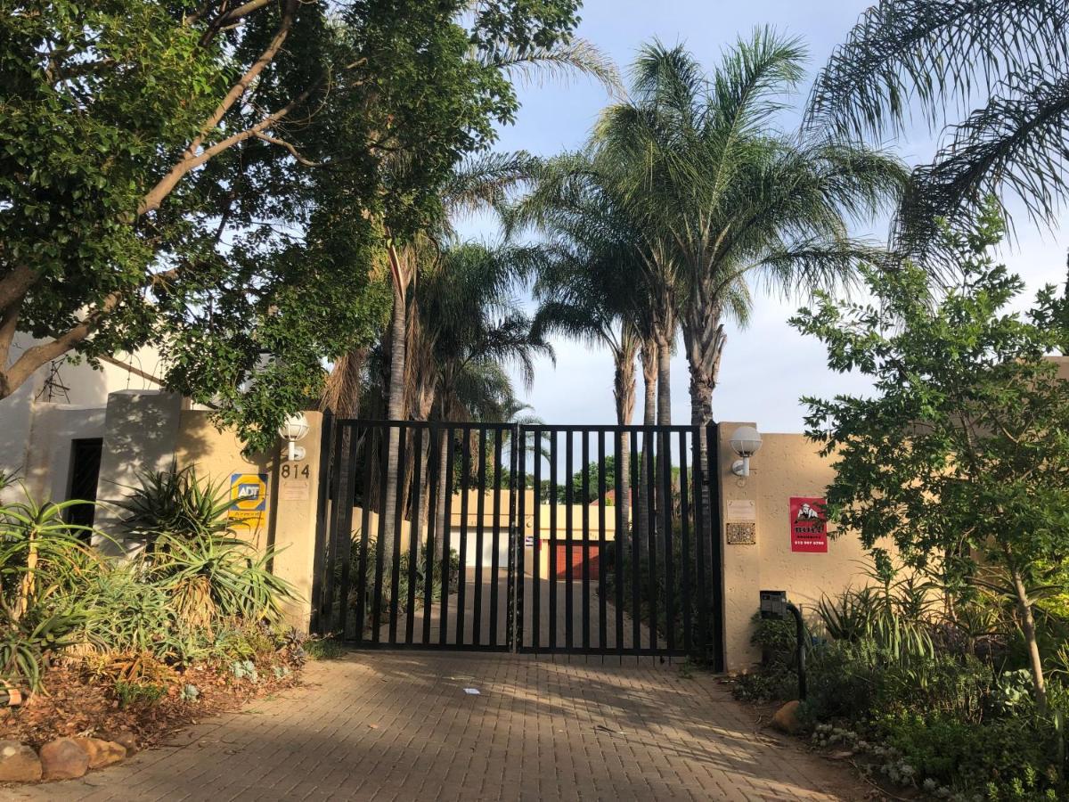 Favour Pretoria Exterior foto