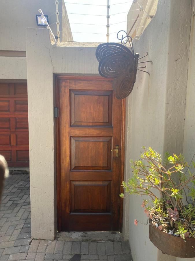 Favour Pretoria Exterior foto