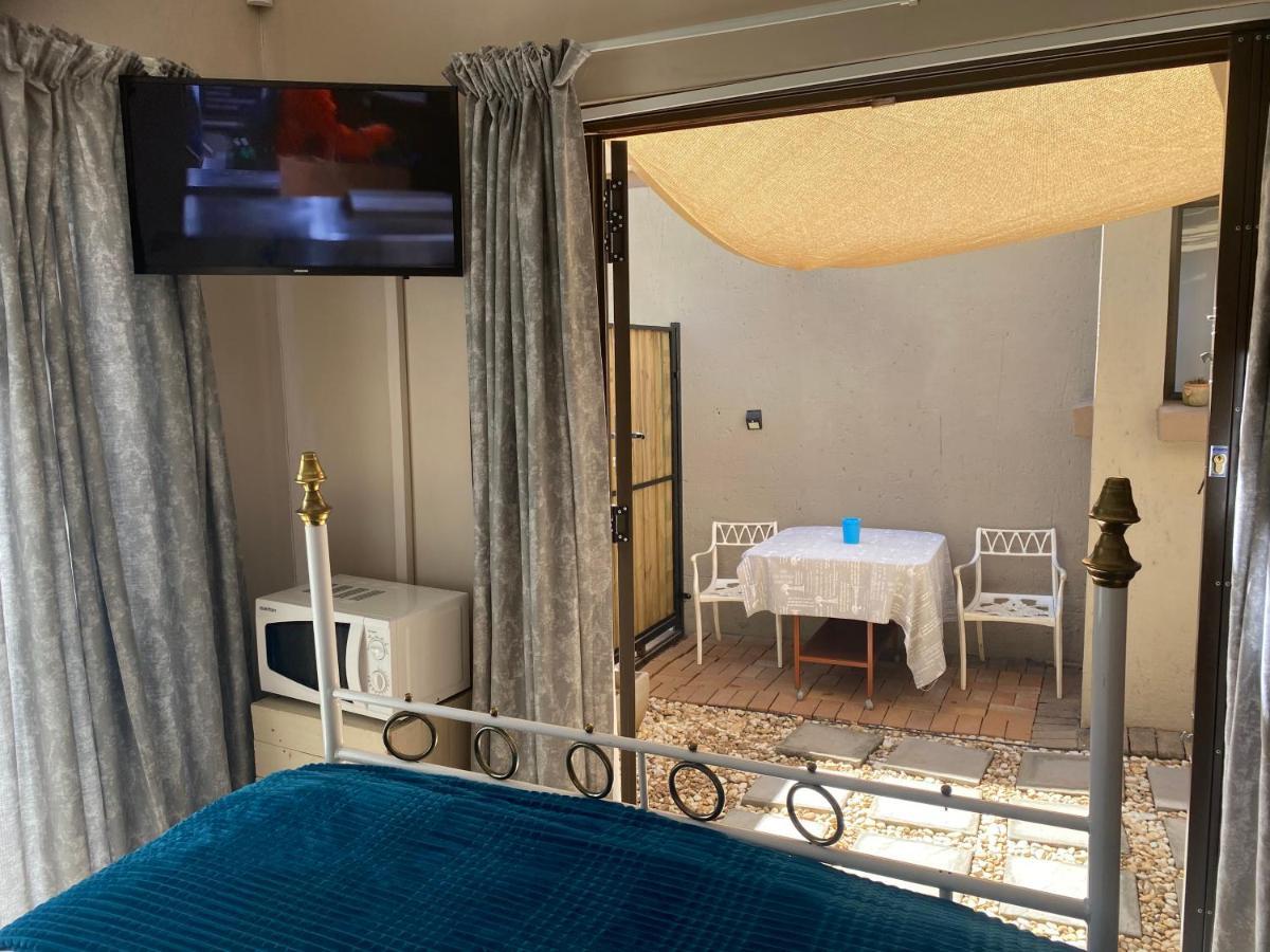 Favour Pretoria Exterior foto